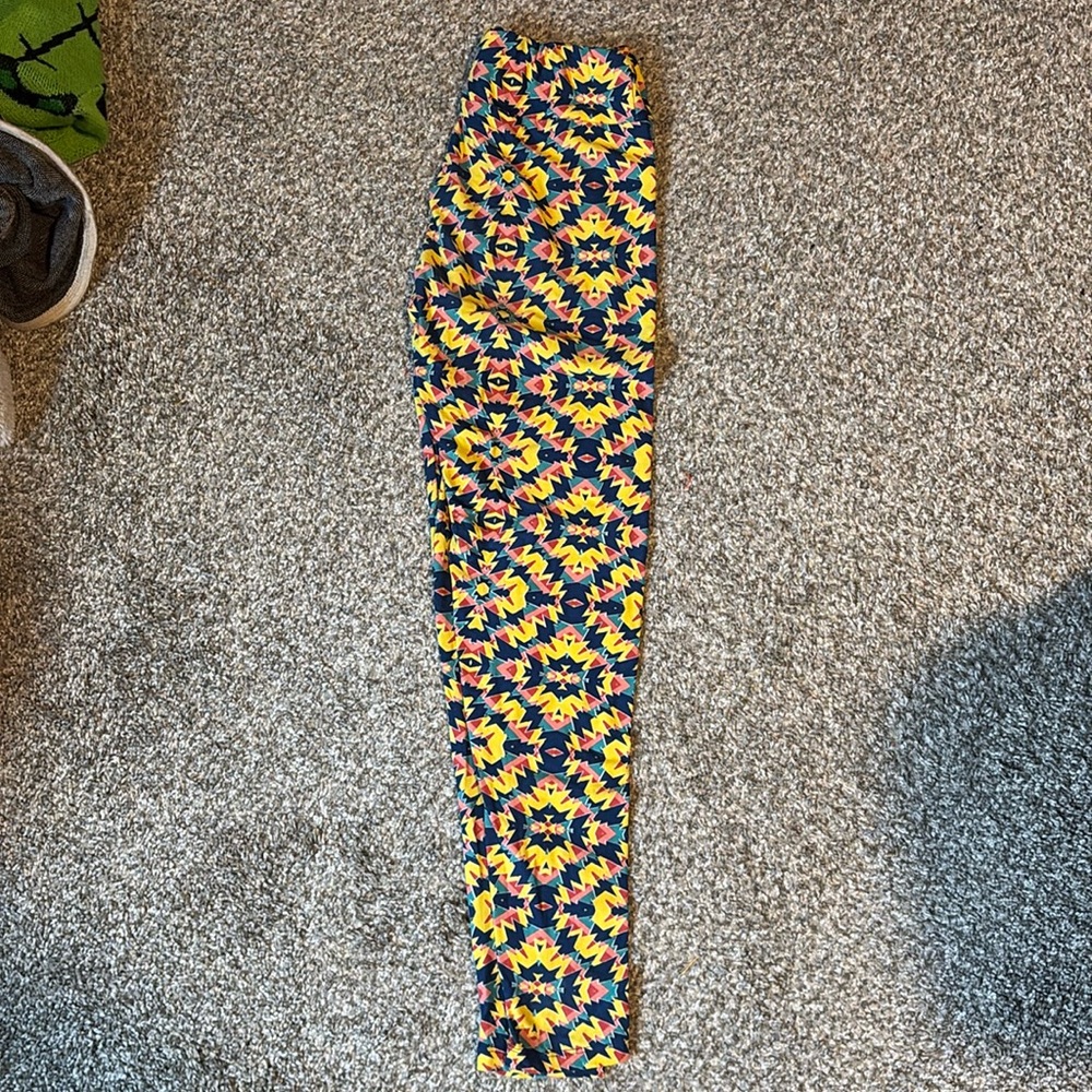 LulaRoe leggings one size never worn